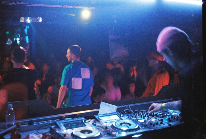 12 Bounder 2, Storm club, Opak Dissu